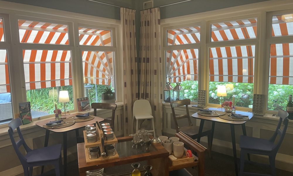 Eetkamer met markiezen